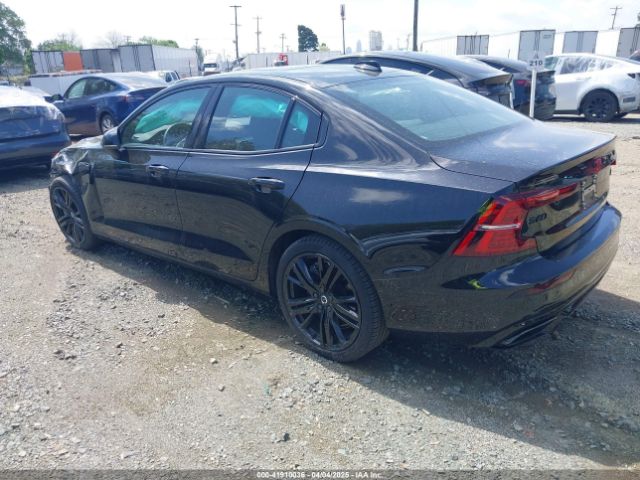 7JRH60FD6NG192469 Volvo S60 Recharge Plug-in Hybrid T8 Black Edition R-design Extended Range