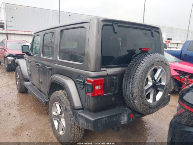 1C4HJXEG9JW298495 Jeep Wrangler Unlimited Sahara 4x4