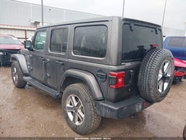 1C4HJXEG9JW298495 Jeep Wrangler Unlimited Sahara 4x4