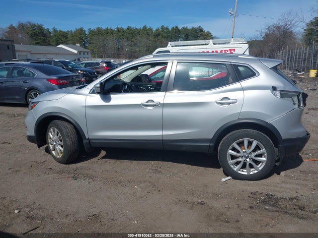 JN1BJ1CWXLW382408 Nissan Rogue Sport Sv Awd Xtronic Cvt