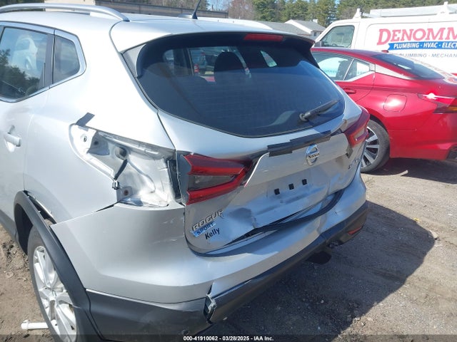 JN1BJ1CWXLW382408 Nissan Rogue Sport Sv Awd Xtronic Cvt