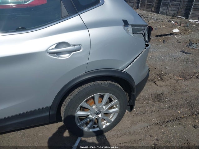 JN1BJ1CWXLW382408 Nissan Rogue Sport Sv Awd Xtronic Cvt