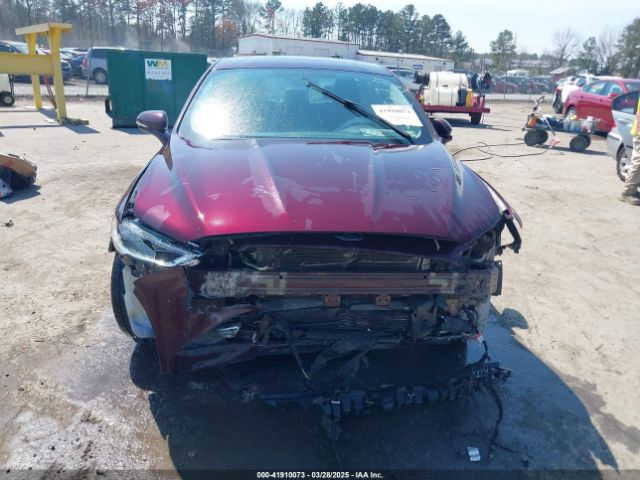 3FA6P0HD8HR103620 Ford FUSION SE