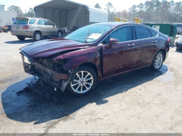 3FA6P0HD8HR103620 Ford FUSION SE