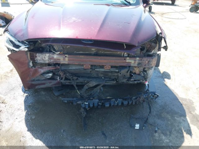 3FA6P0HD8HR103620 Ford FUSION SE