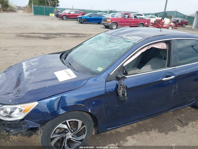 1HGCR2F33HA252526 Honda ACCORD LX