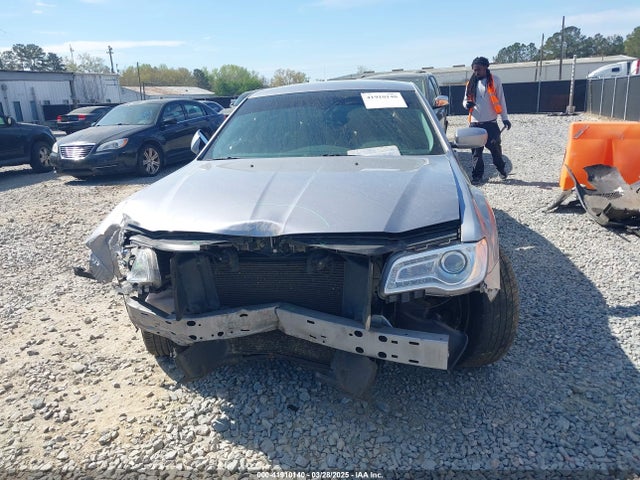 Chrysler 300 Limited 2015 2C3CCAAG2FH786866 Image 13