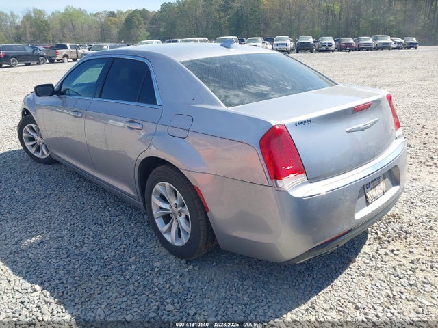 Chrysler 300 Limited 2015 2C3CCAAG2FH786866 Image 3