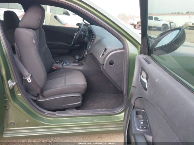 2C3CDXBG0KH589395 Dodge Charger Sxt Rwd