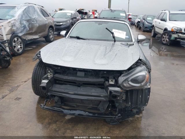 JC1NFAEK2H0130052 Fiat 124 Spider Lusso
