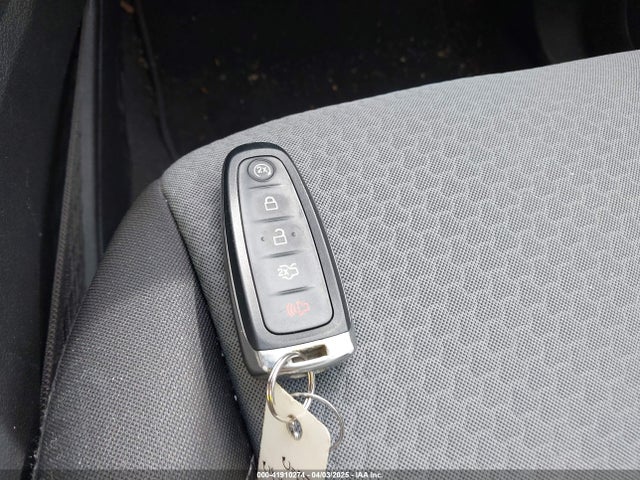 1FMCU9GD3KUA14724 Ford ESCAPE SE