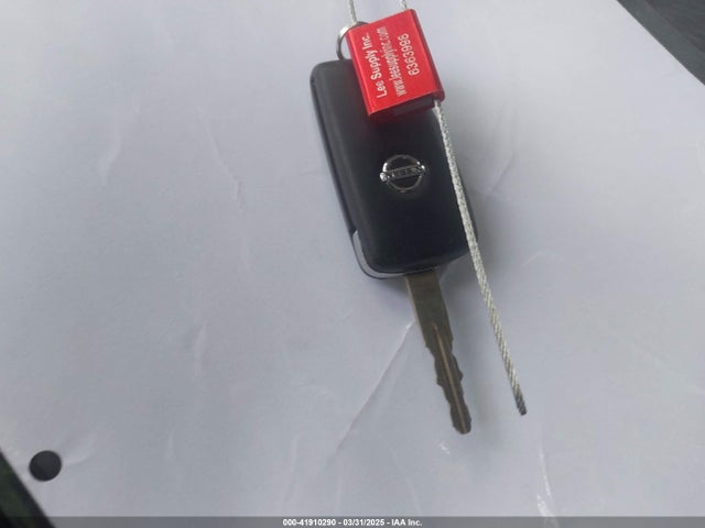 JN8AT2MT1HW387537 Nissan ROGUE S