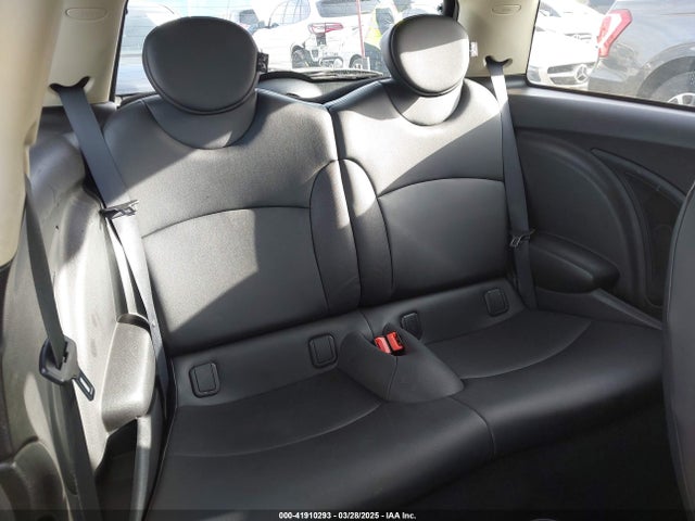 2012 MINI COOPER WMWSU3C5XCT259021 Photo 7