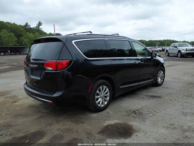 2019 CHRYSLER PACIFICA 2C4RC1BG3KR650786 Photo 3