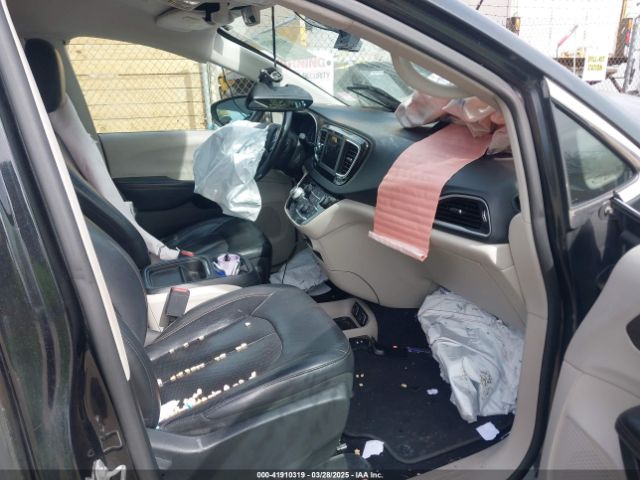 2019 CHRYSLER PACIFICA 2C4RC1BG3KR650786 Photo 4