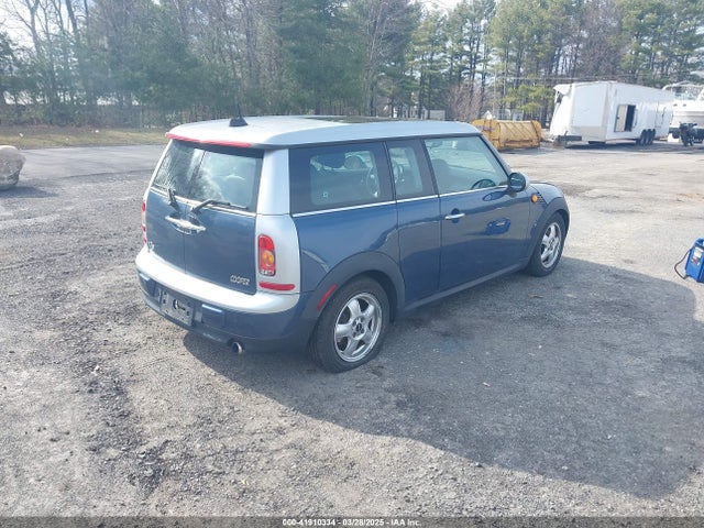 2009 MINI COOPER CLUBMAN WMWML33509TX35538 Photo 3