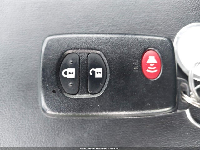 Toyota Prius V Three 2015 JTDZN3EU0FJ031208 Image 11