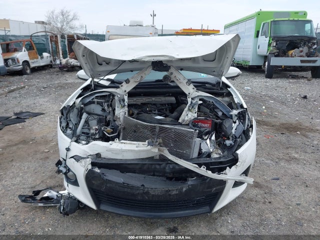 2T1BURHE9GC625661 Toyota Corolla S Plus