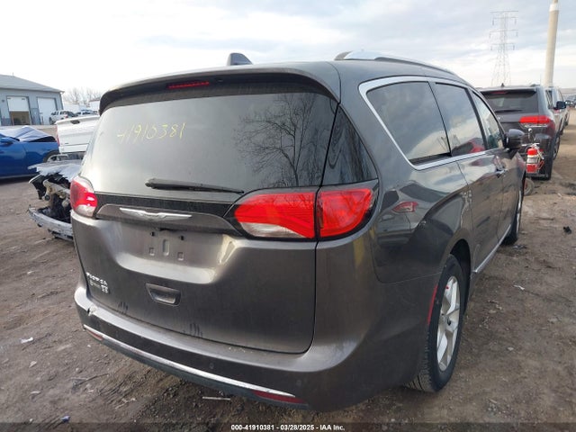 Chrysler Pacifica 35th Anniversary Touring L Plus 2020 2C4RC1EG0LR110048 Image 4