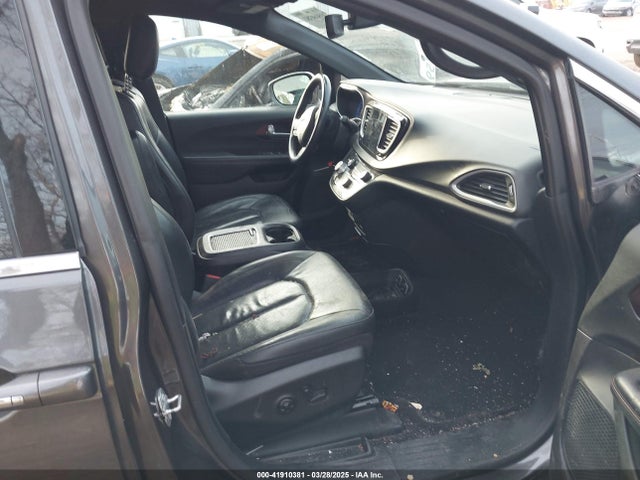 Chrysler Pacifica 35th Anniversary Touring L Plus 2020 2C4RC1EG0LR110048 Image 5