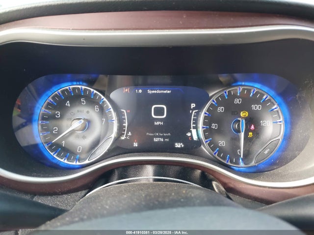 Chrysler Pacifica 35th Anniversary Touring L Plus 2020 2C4RC1EG0LR110048 Image 7