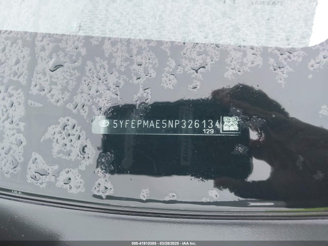 5YFEPMAE5NP326134 Toyota COROLLA LE