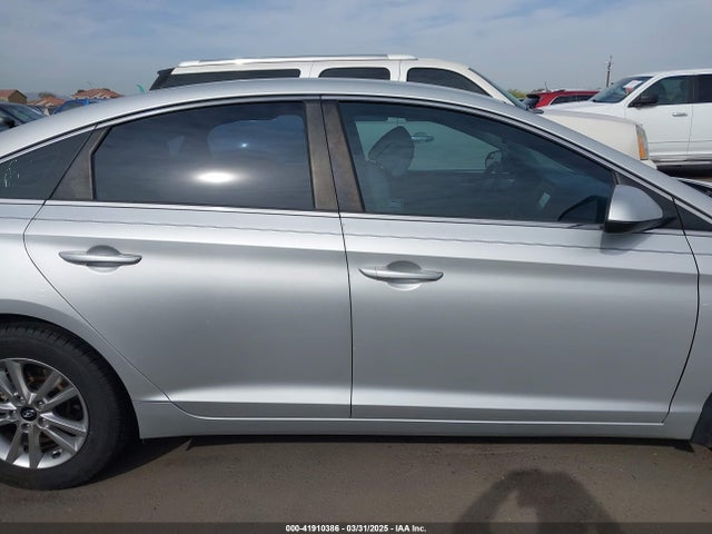 5NPE24AF8GH301526 Hyundai SONATA SE