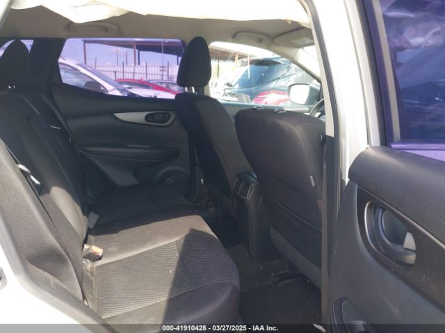 JN1BJ1CP6KW218760 Nissan Rogue Sport S