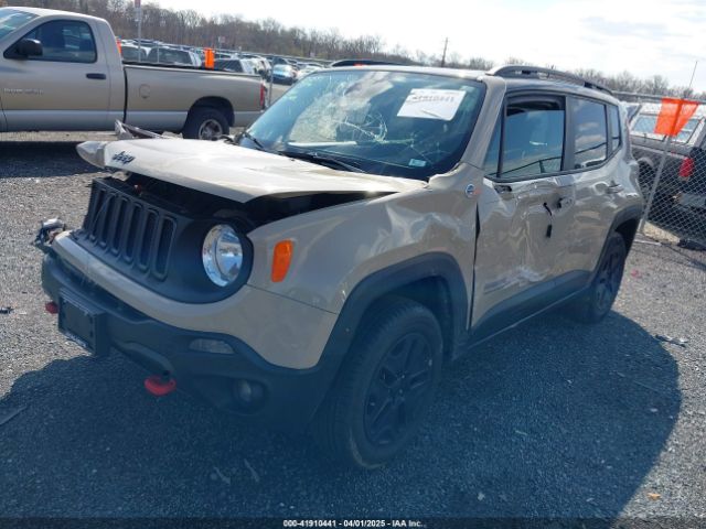 ZACCJBCB6HPE84958 Jeep Renegade Deserthawk 4x4