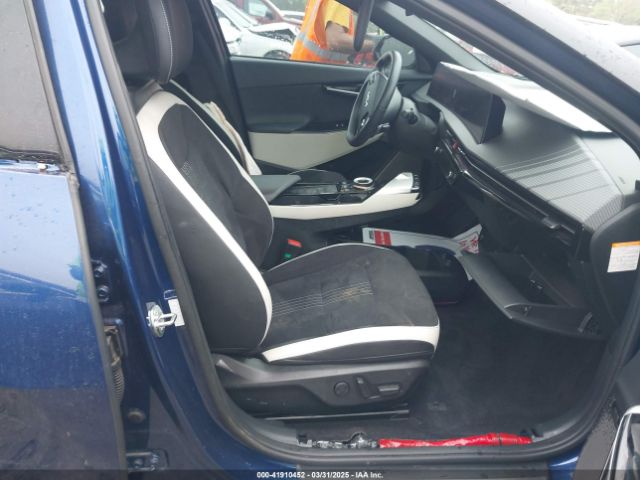 2023 KIA EV6 KNDC44LA8P5100440 Photo 4