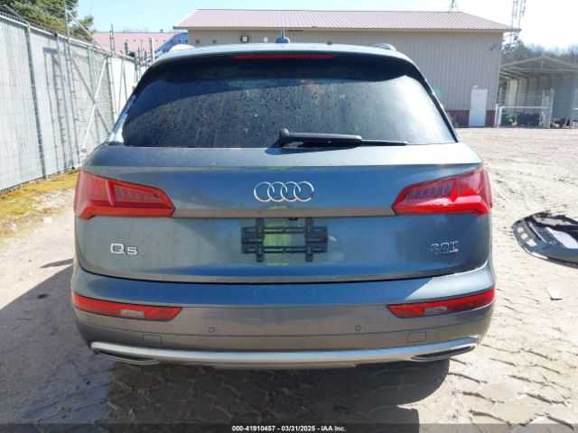 WA1CNAFY7J2023518 Audi Q5 2.0t Premium/2.0t Tech Premium