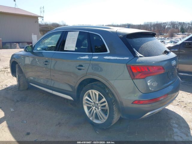 WA1CNAFY7J2023518 Audi Q5 2.0t Premium/2.0t Tech Premium