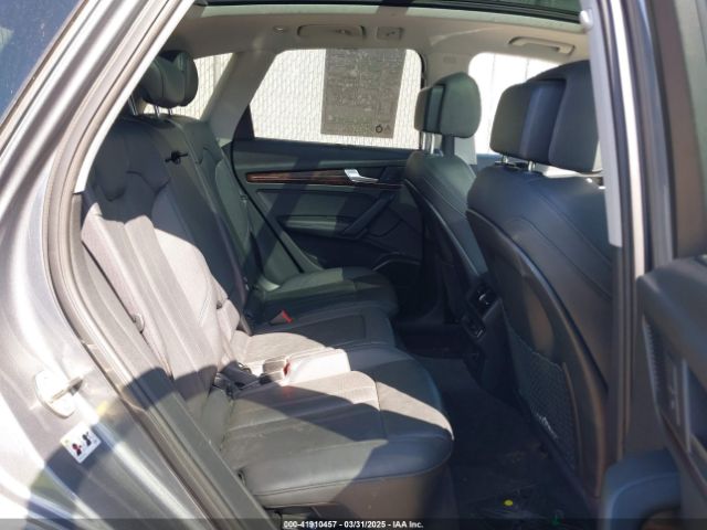WA1CNAFY7J2023518 Audi Q5 2.0t Premium/2.0t Tech Premium
