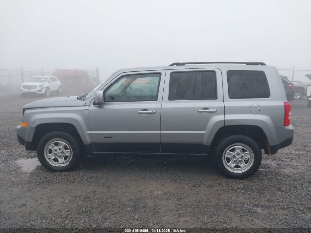 1C4NJRBB6GD756036 Jeep Patriot Sport