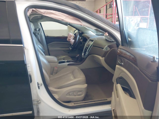 2014 CADILLAC SRX 3GYFNBE37ES679611 Photo 4