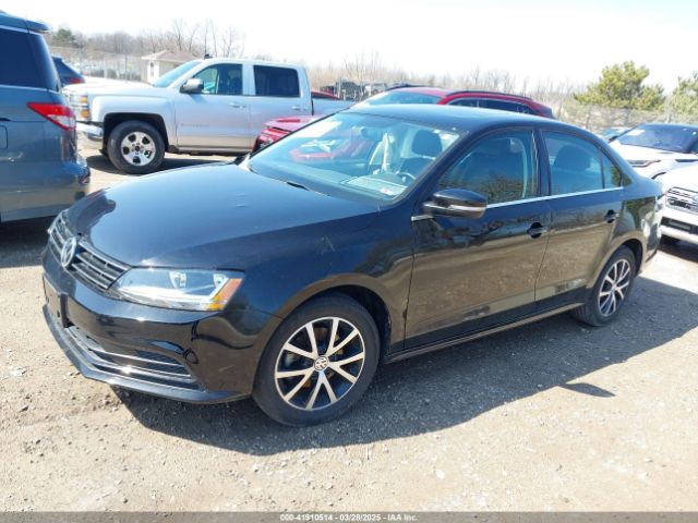 3VWDB7AJ1JM248782 Volkswagen Jetta 1.4t Se/1.4t Wolfsburg Edition