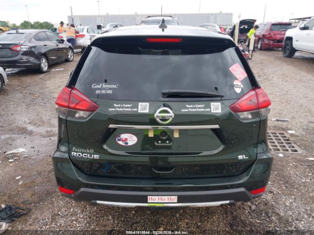 5N1AT2MT8JC833777 Nissan Rogue Sl