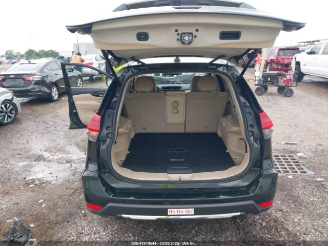 5N1AT2MT8JC833777 Nissan Rogue Sl