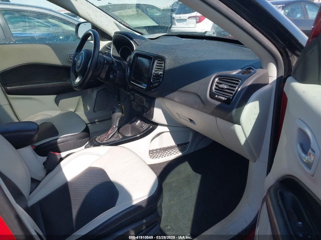 3C4NJCCB9JT466032 Jeep Compass Limited Fwd