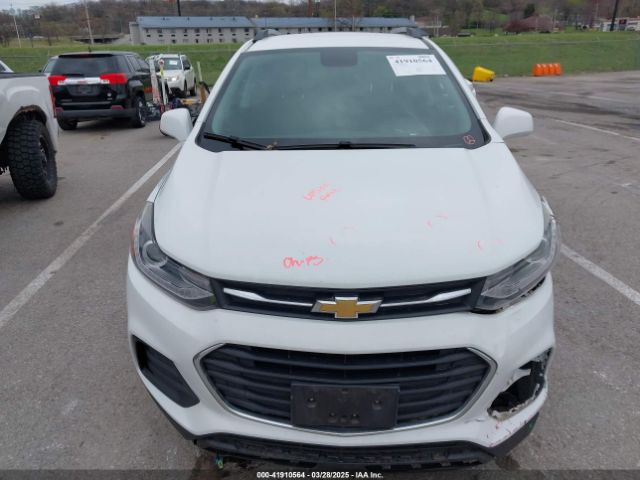 KL7CJLSB9JB679490 Chevrolet Trax Lt