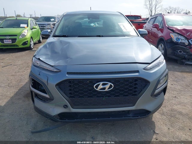 KM8K12AAXMU600057 Hyundai Kona Se