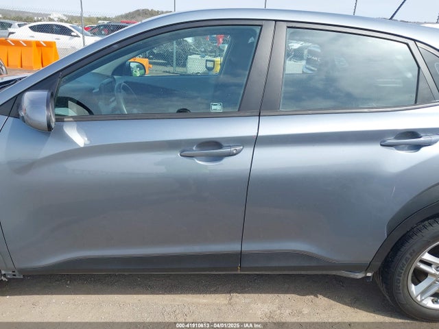 KM8K12AAXMU600057 Hyundai Kona Se