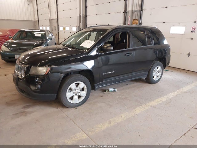 Jeep Compass Sport 2014 1C4NJCBA5ED925593 Image 2
