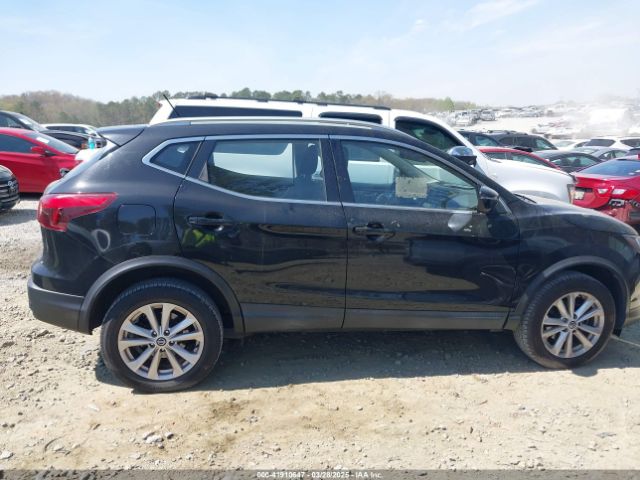 JN1BJ1CPXKW239644 Nissan Rogue Sport Sv