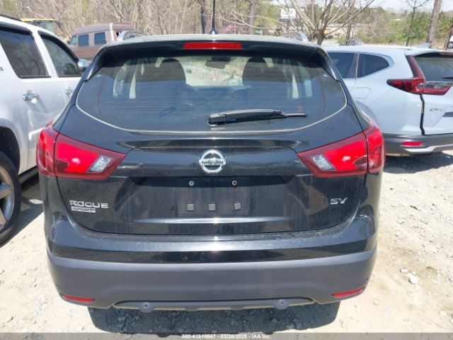 JN1BJ1CPXKW239644 Nissan Rogue Sport Sv
