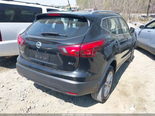 JN1BJ1CPXKW239644 Nissan Rogue Sport Sv