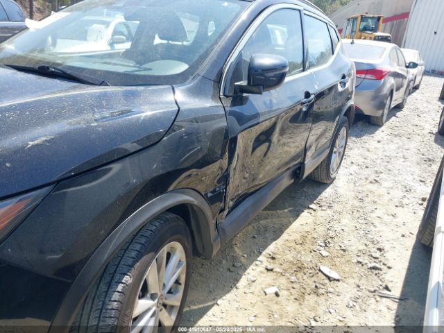 JN1BJ1CPXKW239644 Nissan Rogue Sport Sv