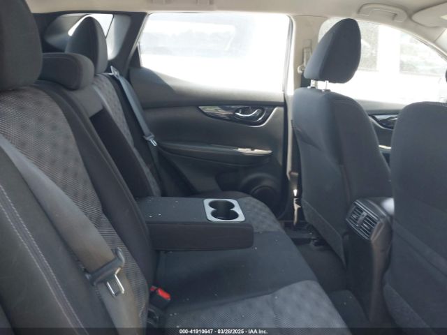 JN1BJ1CPXKW239644 Nissan Rogue Sport Sv