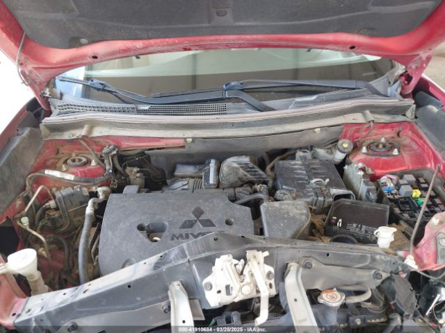 JA4AD3A38GZ014263 Mitsubishi Outlander Se