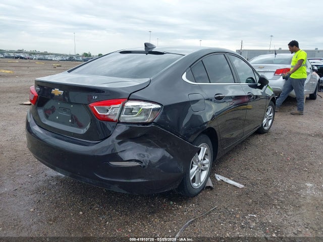 1G1BE5SM6H7269168 Chevrolet Cruze Lt Auto